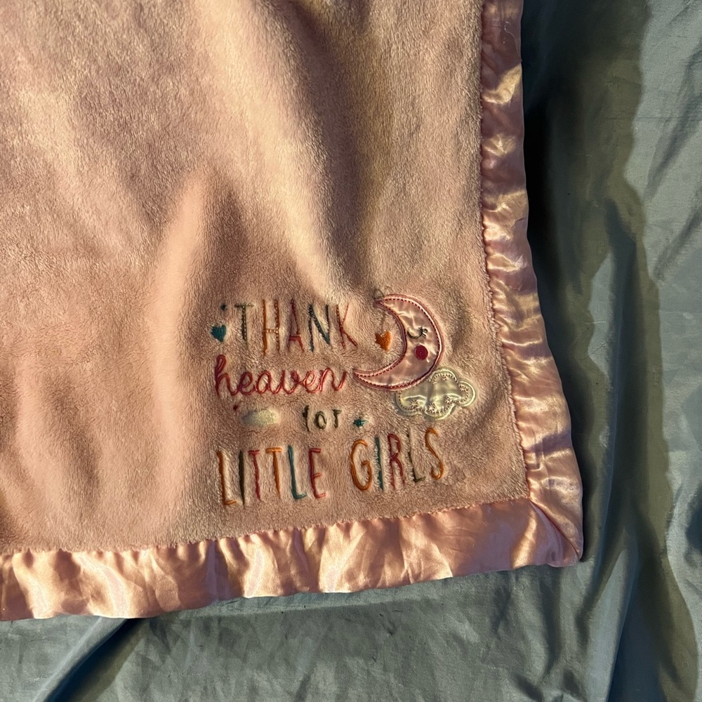Floral and Pink baby or toddler blankets - Picture 4 of 6